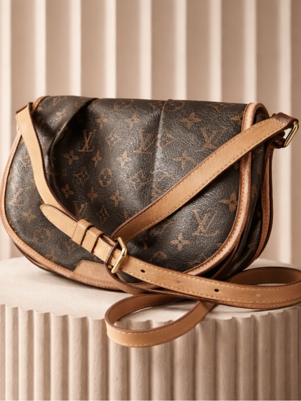Menilmontant Monogram Canvas Crossbody/Shoulder Bag Louis Vuitton.